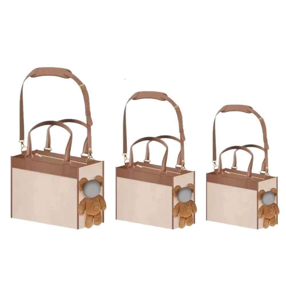 High-value appearance plush special lightweight, breathable, cute pet head-out doll bag, large-capacity portable bag 26H0130