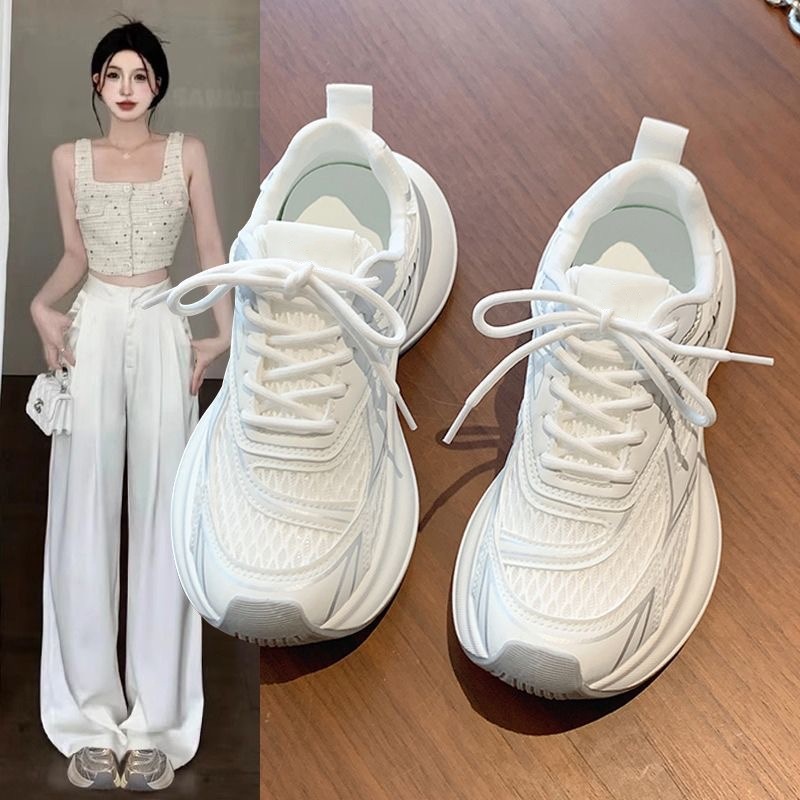 Women's Autumn New Thick Soled Retro Versatile Round Toe Lightweight Casual Sports Shoes.