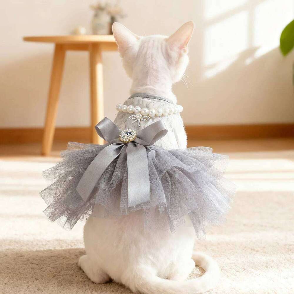 2025 Autumn/ Winter Princess Dress for Dog Coat Pearl Necklace Gray Swan Cat Costumes Pet Puppy Clothes H260130