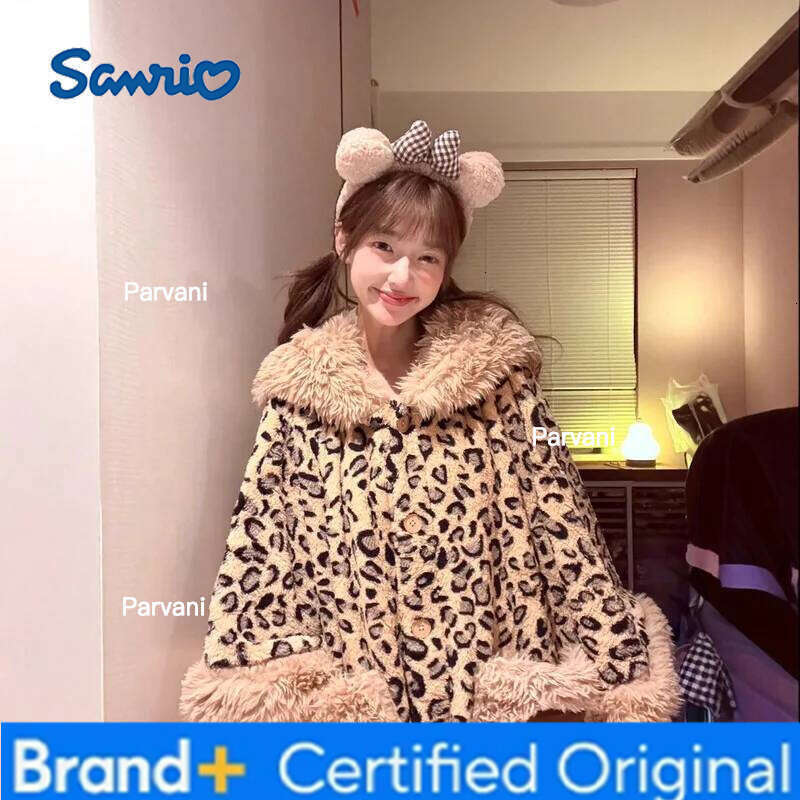 Sanrio Cartoon Hello Kitty hooded coral velvet nightgown Kawaii thickened warm and comfortable cloak home clothes holiday gift H260130