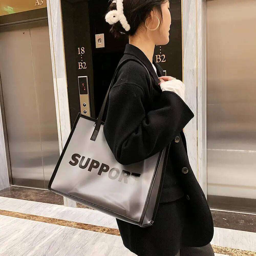 Woman Clear PVC Tote Summer Large Capacity Top-Handle Jelly Underarm Handbag Zipper Pouch Composite Bags Z260130