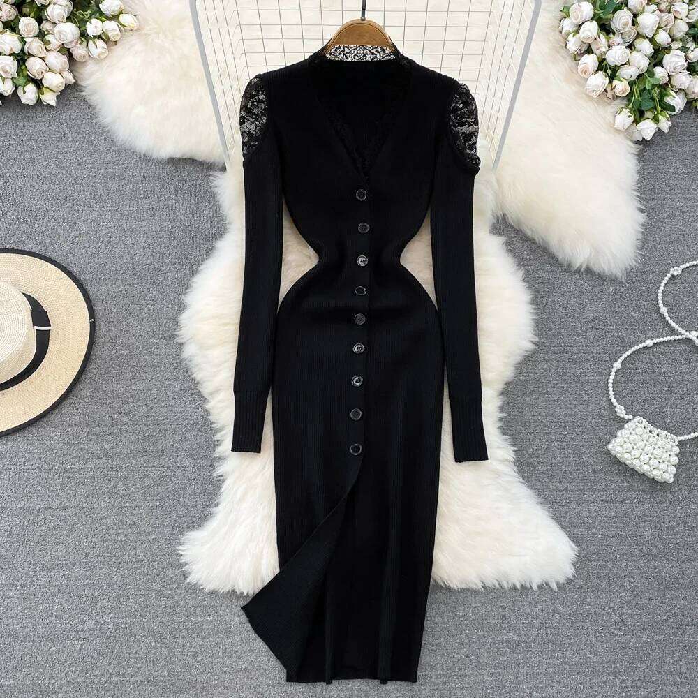 2026 New Autumn French Vintage Style V-neck Sleeve Knitted Dress Lace Spliced Single Breasted Long Wrap Hip Dresses XJ260130