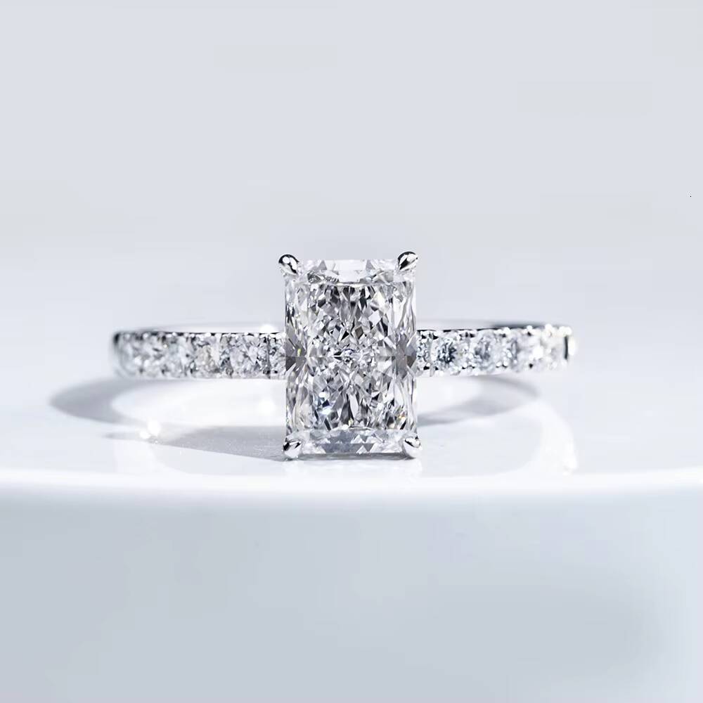 Stock Diamond Jewelry MSR-239 18k Gold Solitaire Engagement Diamond Ring 205ct D VS1 Radiant Cut Lab Grown Diamond Ring