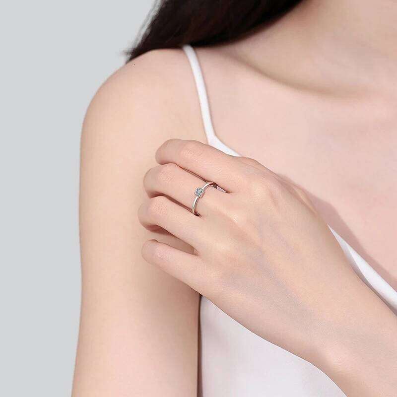 Tezzc Moissanite Lab Ring For Women 925 Sterling Silver with White Champagne Gold Plated Pass Diamond Test Rings Jewelry XJ260130