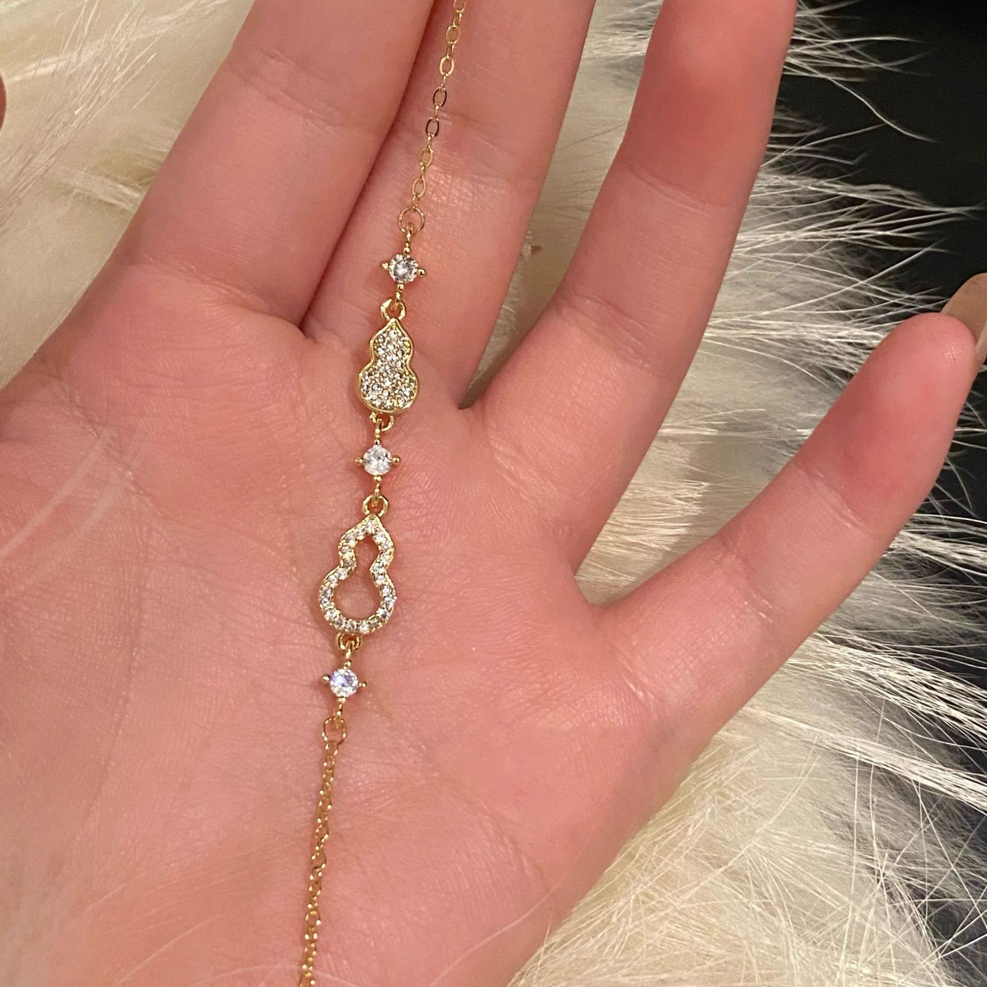 18K Real Gold Plated Zircon Hollow Gourd French Style Personality Light Luxury Bracelet Niche High-end Sense Jewelry for Women