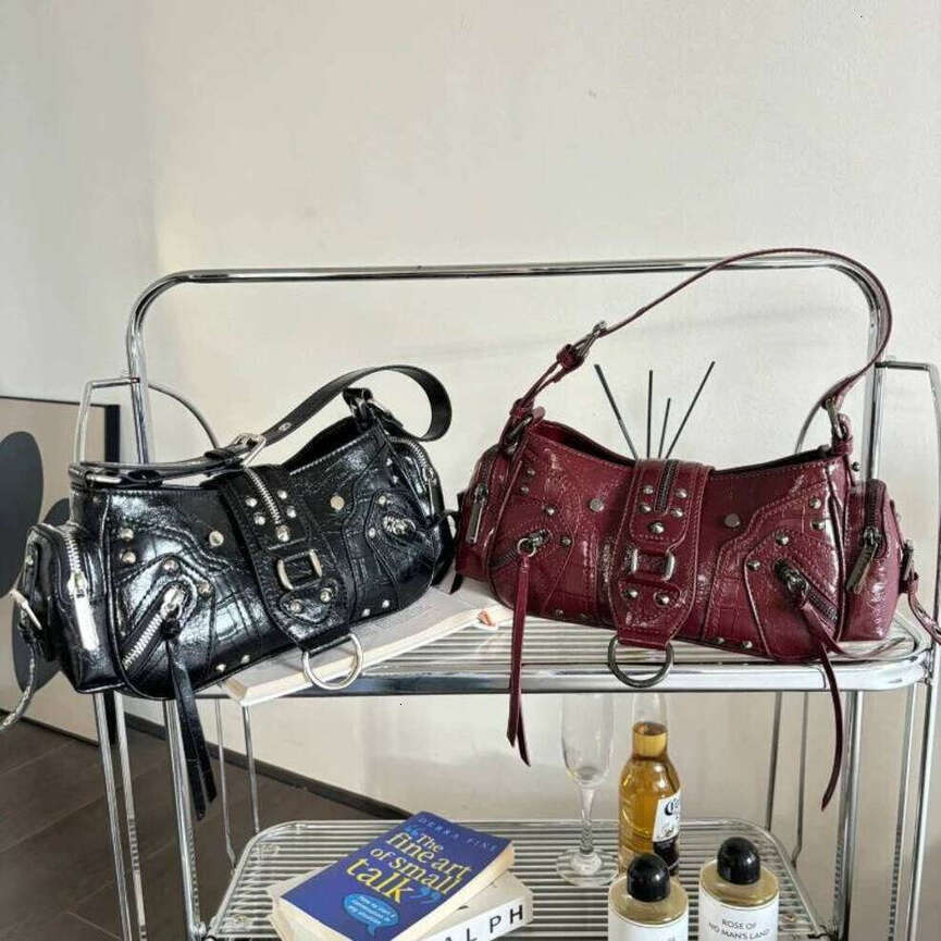 TAURUSCIAGA NEW Underarm Bags For Women Luxury Creativity Handbag Purses New In Vintage PU Leather Rivet Decoration Shoulder Crossbody Niche Tote Bag