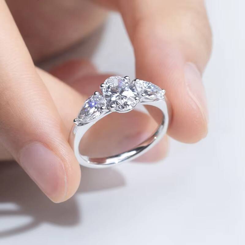 18K Gold 163CT Oval Cut Lab Diamond Rings IGI Lab Diamond Ring Wedding Diamond Engagement Ring