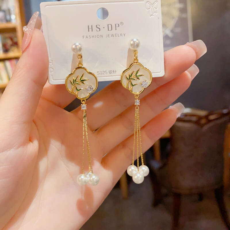 New Chinese Fan-Shaped Bamboo Leaf Fashion Retro National Style Long Tassel Pearl Cheongsam Earrings Ear Accessories