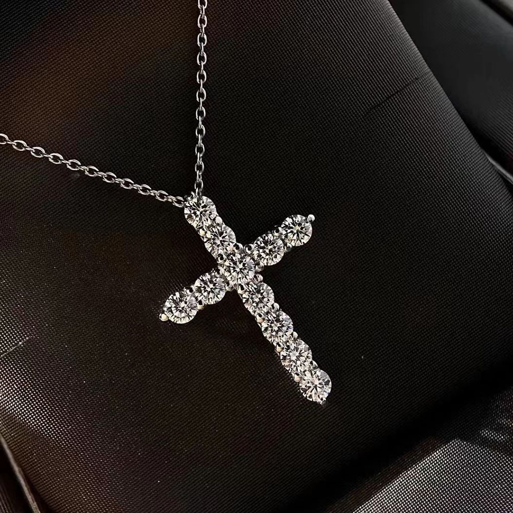 Hip HopTitanium Steel CZ Crystal Cross Pendant Necklace 18K White Gold Plated Cubic Zirconia Necklace for Women Shiny Lovers Diamond Necklace Wedding 