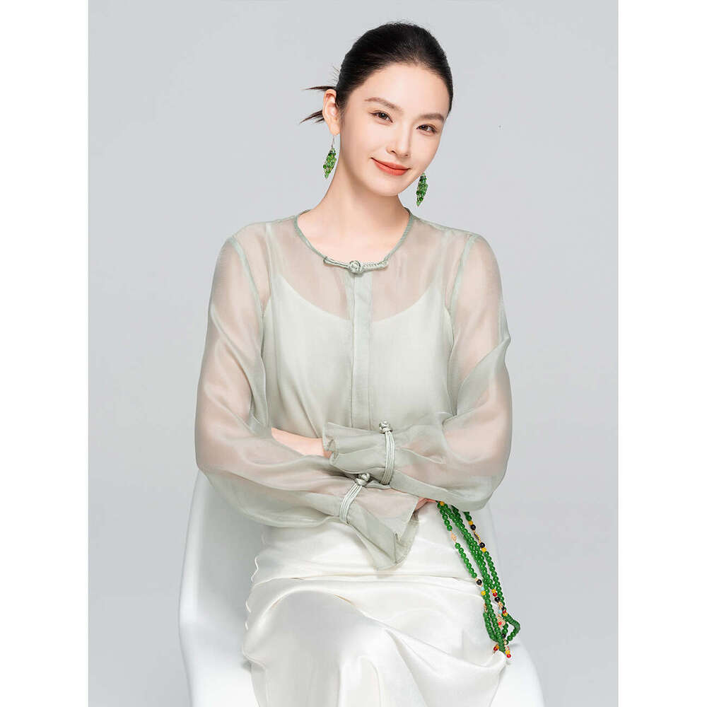 Zhihetang Light Chinese Style Women's Fashion New Early Autumn Round Neck Versatile Base Shirt D002 LEEGO LENS