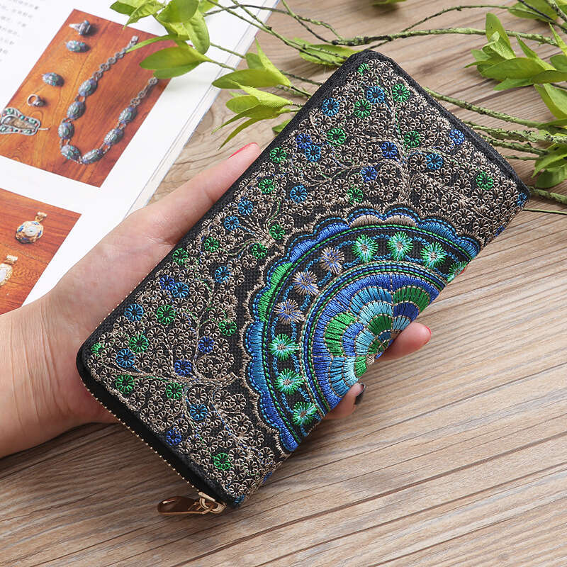 New Chinese Embroidered Wallet Yunnan Ethnic Style Long Zipper Clutch Fabric Double-Sided Embroidery Women's Card Holder National Trend
