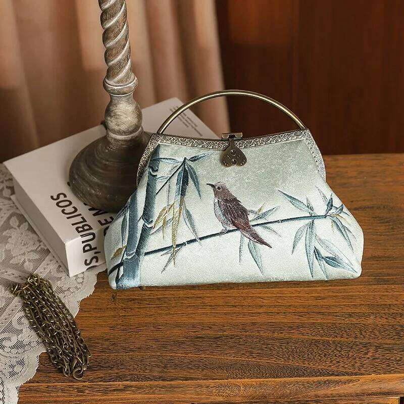 Fashion Women Luxury Party Evening Prom Bird Embroidery Chinese Style Qipao Banquet Hanfu Handbag White Clips Purse KABAHEBINGJUE