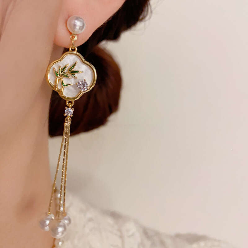 New Chinese Fan-Shaped Bamboo Leaf Fashion Retro National Style Long Tassel Pearl Cheongsam Earrings Ear Accessories