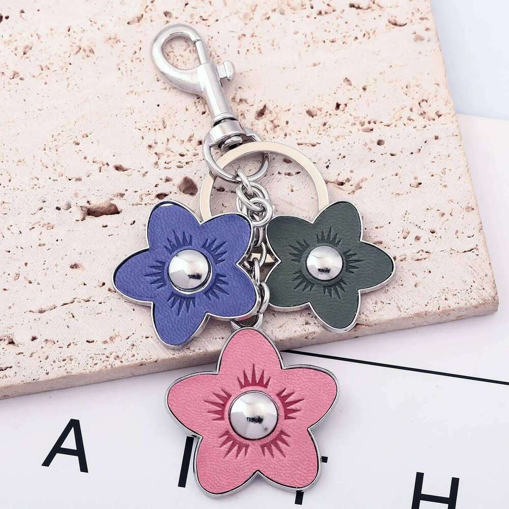 Creative Elegant Multipurpose Flower Keychains For Women Y2k Bag Pendant Car Keyring Jewelry Gift Decoration Accessories Z260130