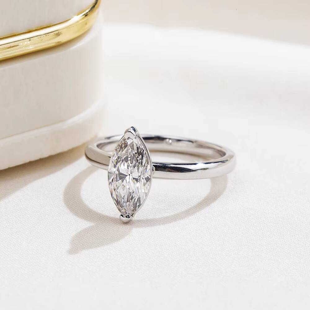 Custom Fine Ring Jewelry MSR-1856 PT950 Marquise Cut 16CT E VVS2 Lab Grown Diamond Ring