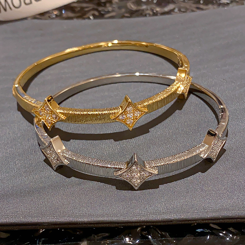 Bracelet 18K Real Gold Plated Wrinkled Stripe Star Zircon Bracelet Light Luxury High-End Feel Women's Jewelry Bracelet