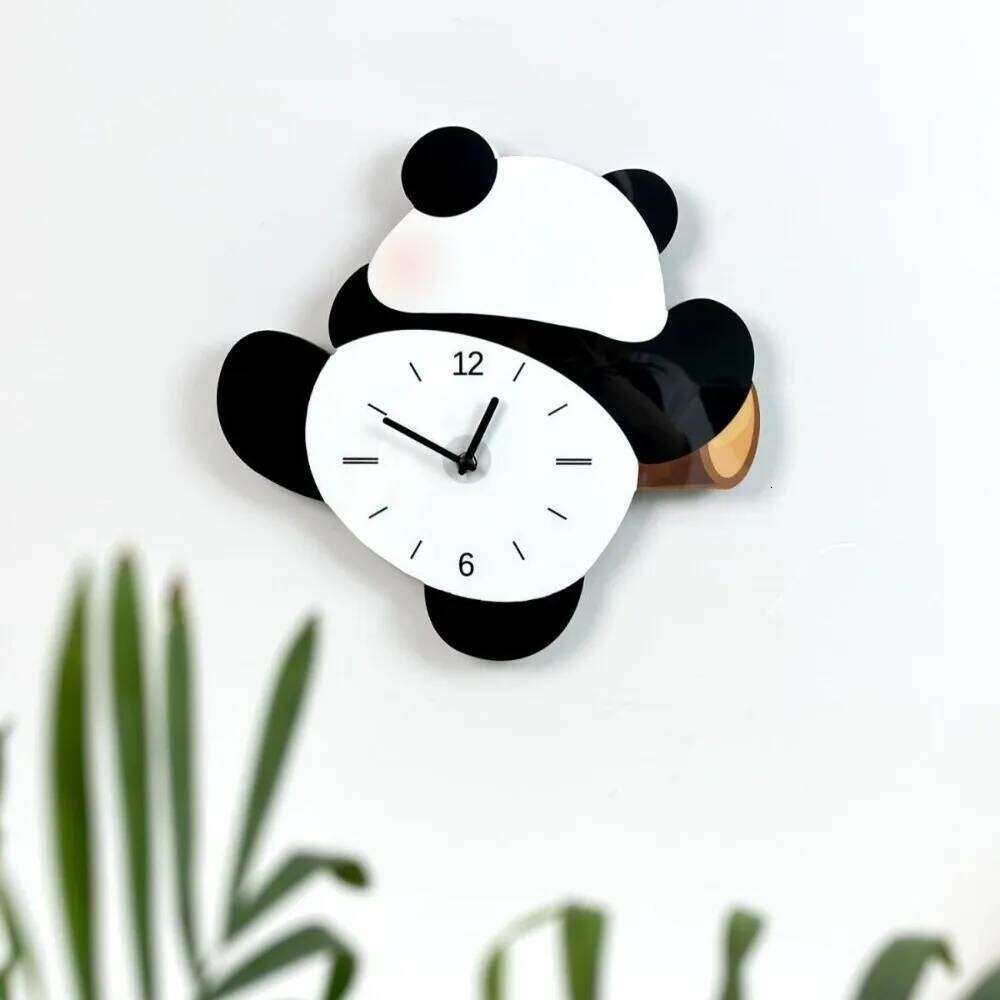 Fashion Cartoon Swinging Wall Silent Wooden Mute Clock Time Accuracy Panda Hanging Watch Living Rooms W260130