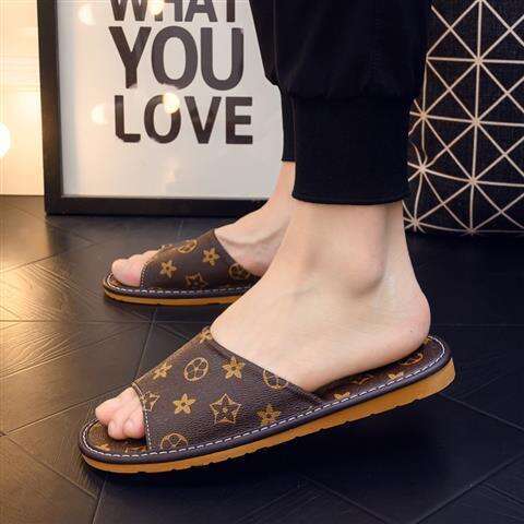 Internet Celebrity Leather Slippers for Women, Indoor Non-Slip Beauty Salon Couple Big Brand Home Men's Summer Sandals