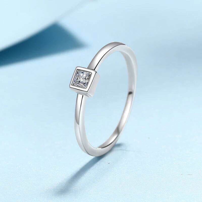 Tezzc Moissanite Lab Ring For Women 925 Sterling Silver with White Champagne Gold Plated Pass Diamond Test Rings Jewelry XJ260130