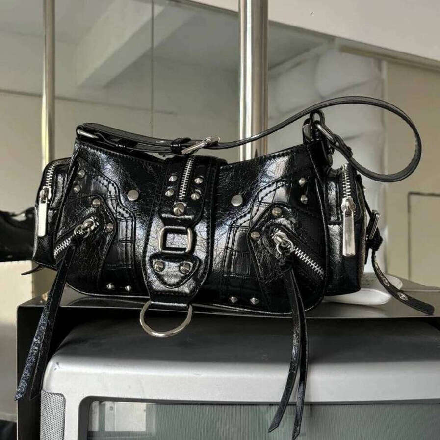 OLOEY NEW Underarm Bags For Women Luxury Creativity Handbag Purses New In Vintage PU Leather Rivet Decoration Shoulder Crossbody High-End Single-Shoul