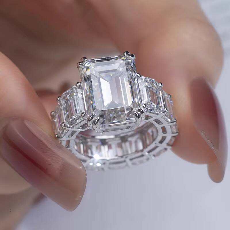 Messi Jewelry Custom Ring Jewelry MSR-1010 Hot Selling PT950 Emerald Shape Engagement Lab Grown Diamond Ring