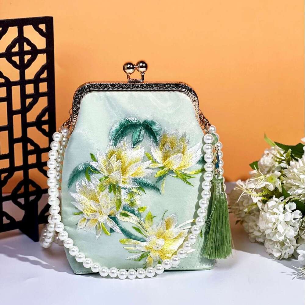 Single Shoulder Crossbody Ancient Matching Cheongsam Bag New Embroidery Chinese Style Finished Gold Clasp Handbag For Women MASA