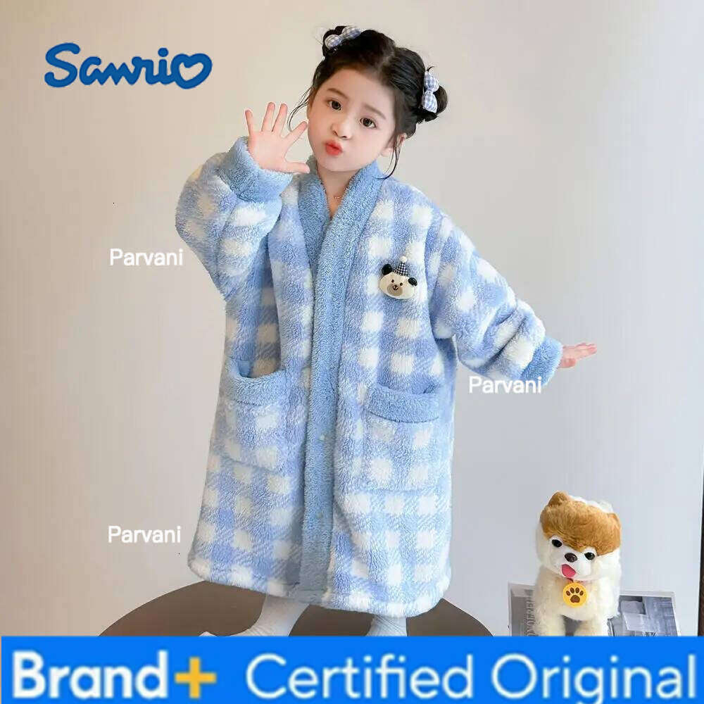 Sanrio Hello Kitty Nightgown Autumn Winter Sleepwear Girls Baby Pajamas Home Clothes Coral Velvet Bath Children's Bathrobe H260130