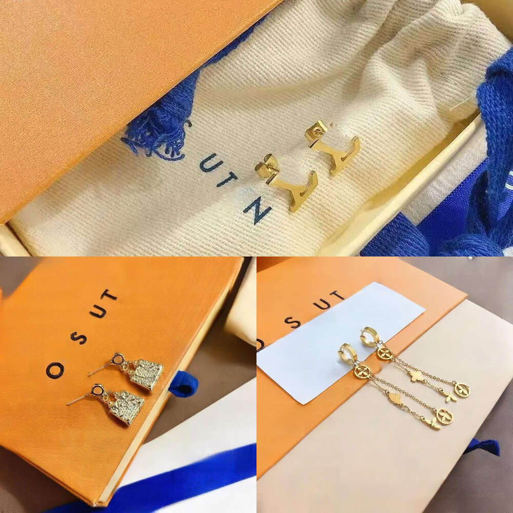 earrings designer for woman retro style earrings Luxury Jewerlry Designers Letters Stud earrings designer Round diamond inlay Rhinestone Earring Weddi