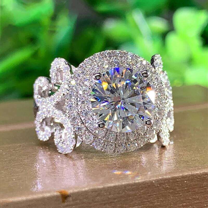 Huitan Aesthetic Design Women's Wedding with Brilliant Cubic Zirconia Stone Graceful Proposal Engage Rings Fashion Jewelry XJ260130
