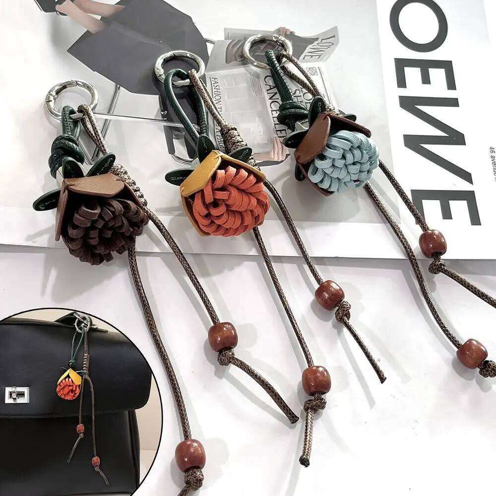Creative Pinecone Flower Purse Hanging Cute Tassel Ball Handmade Rope Keychain Bag Pendants Charms For Bags New Z260130