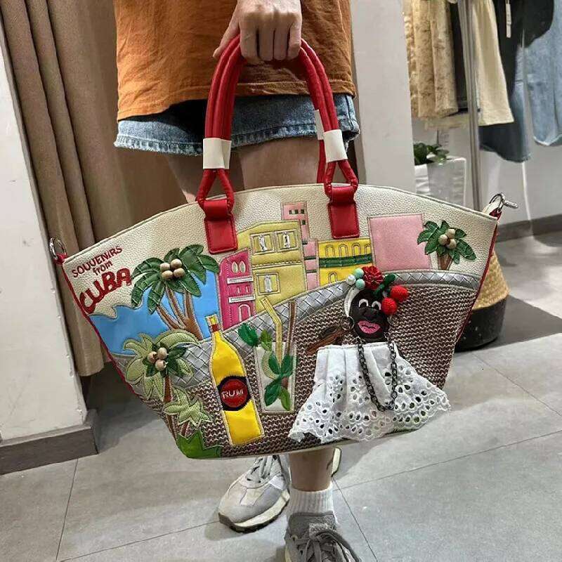 New Fashion Handbag Large Capacity Shoulder Creative Splicing Embroidered Basket Holiday Bag