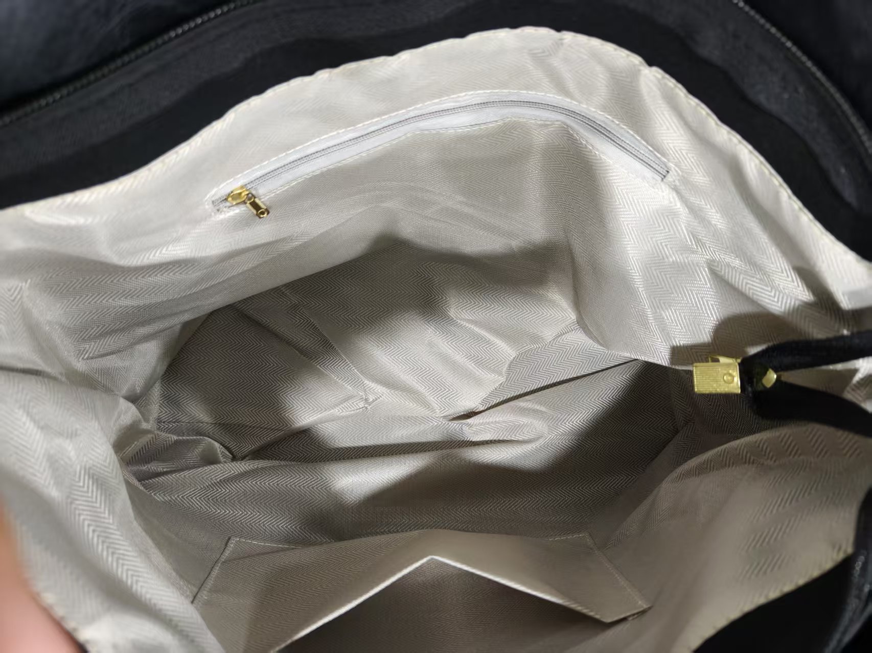 Large-capacity women's work commute bag, fashion autumn new style, simple retro leather Korean-style fashion single-shoulder large bag, retro tre