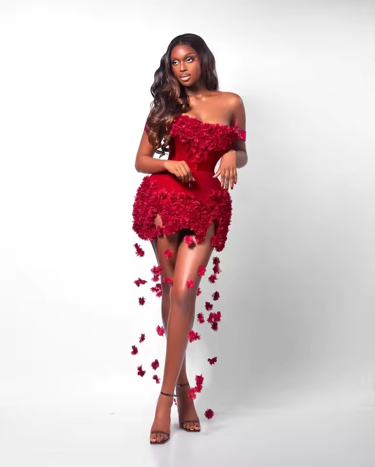 Alluring White Petals Cocktail Party Dresses For Women Aso Ebi Strapless Sexy Prom Formal Gowns Illusion Skirt Dropping Flowers Homecoming Night Club 