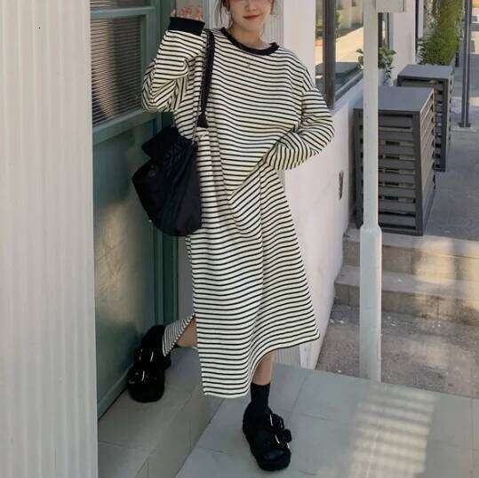 Women's round Neck Long Sleeve Autumn Striped Midi-Length Knee-Covering Loose Casual Trendy One-Piece Dress XJ260130