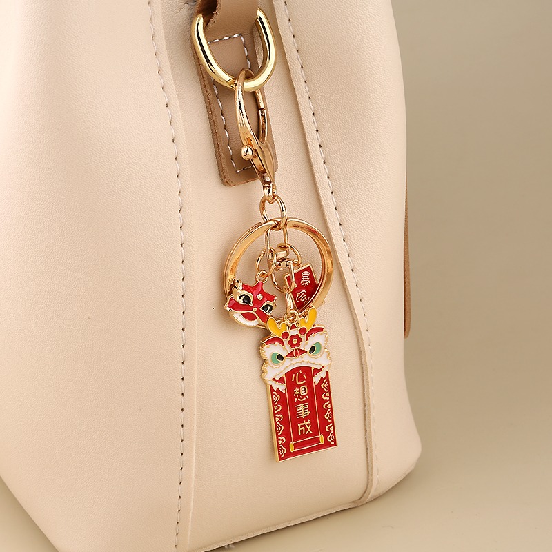 New Lion Dance birthday gift Keychain Chinese Year Dragon Mascot Key Ring Good Luck Charm Auspicious Pendant for Bag Car Key Spring Festival Gift for 