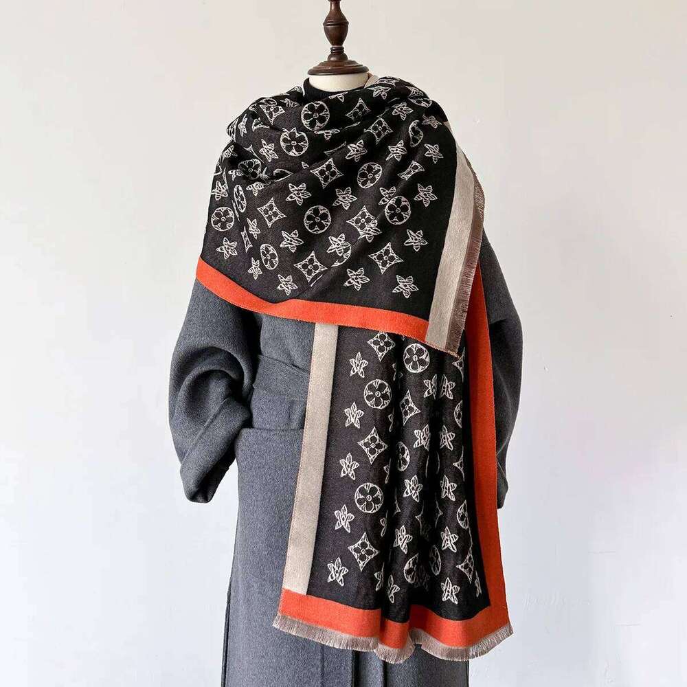 High End Dual-Use Women's 2026 Autumn And Winter New Trend Imitation Cashmere Warm Air Conditioning Shawl Long Scarf Cover Blanket