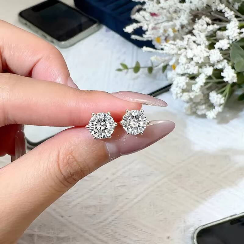 05CT-1CT Lab Grown Diamond Round Brilliant Cut Solitaire Stud Earrings White D Color VVS-VS Clarity 18K White Yellow Solid Gold