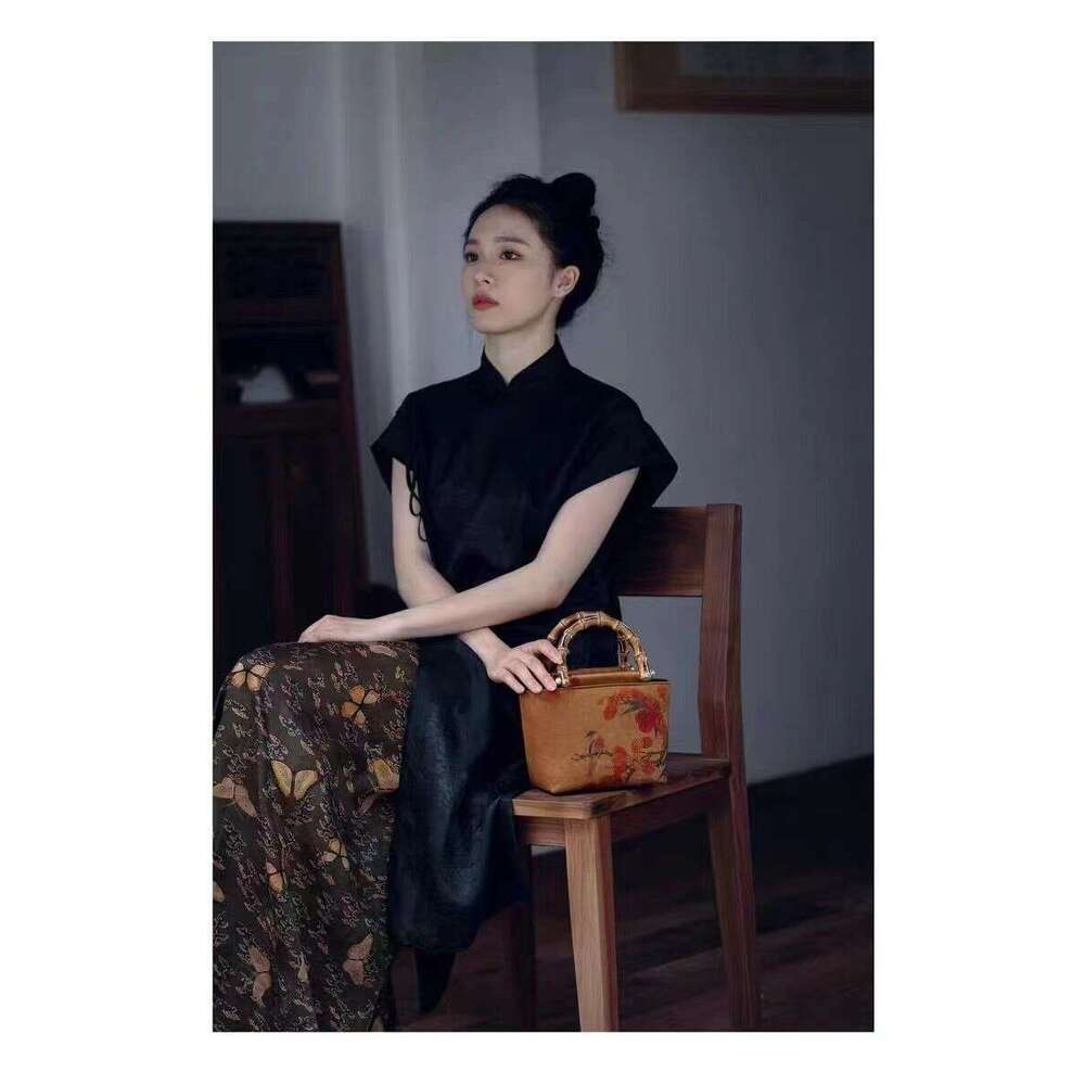 New Arrivals Silk Knot Cheongsam New Chinese Style Retro Hanfu Bamboo Handle Handbag For Women IN Evergwish