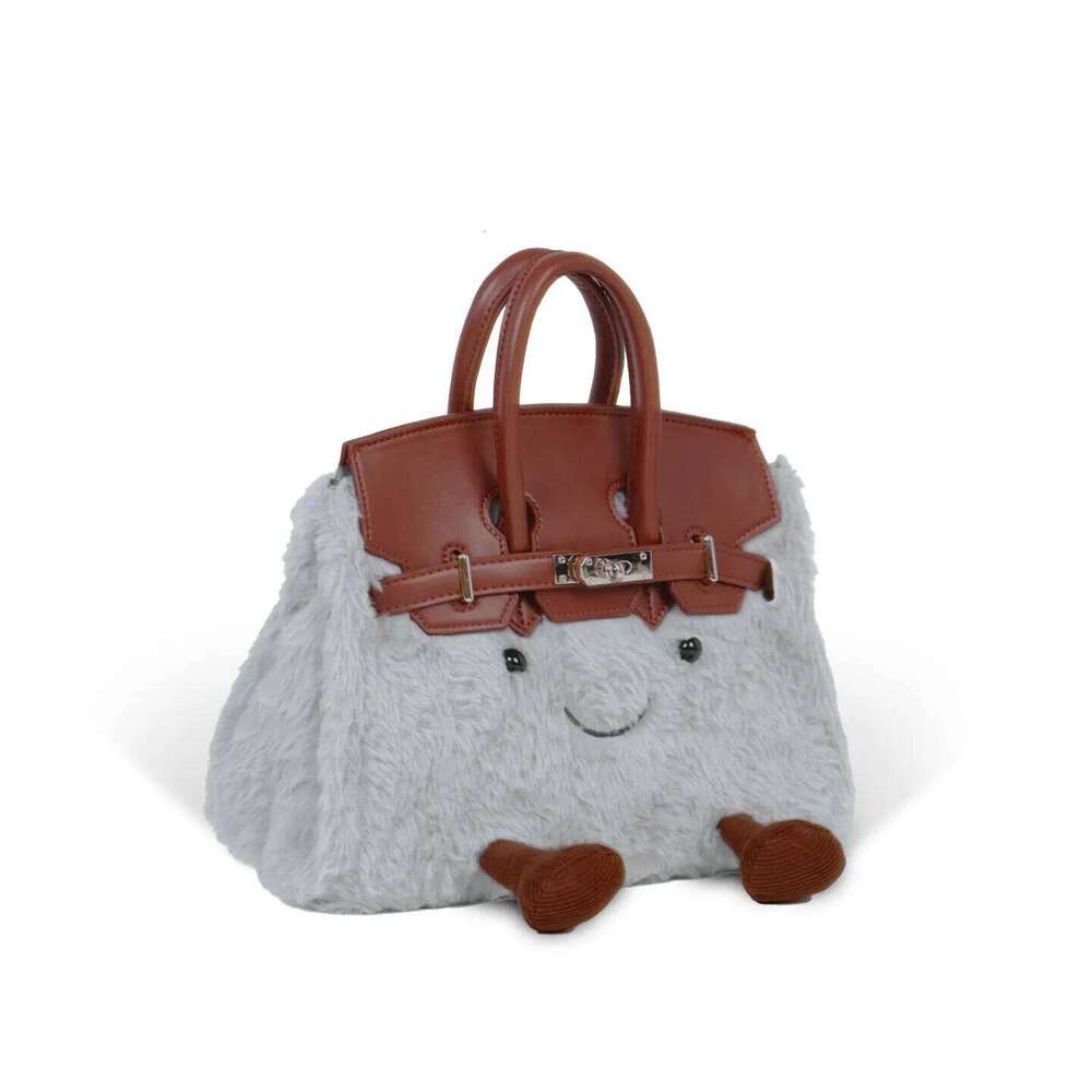 Cute plush messenger bag women's 2025 autumn and winter new cartoon fashion fluffy handbag Z260130