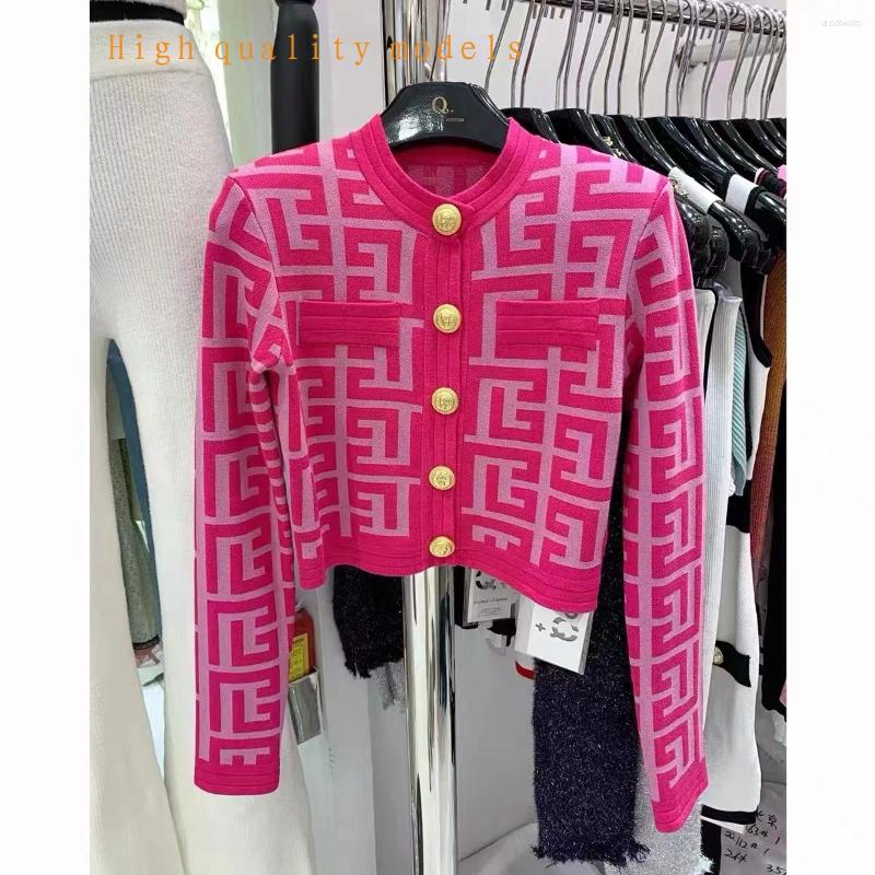 Women's Knits Spring And Autumn Knitted Cardigan Coat Women With Buttons French Chic Top Korean Style Alphabet O-Neck Short Sweaters