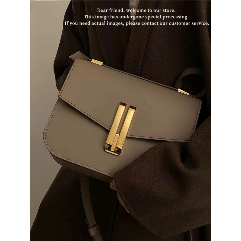 2026 top fashion new British American style niche design women's shoulder bag tofu bag trend simple style small square bag luxury designer bag