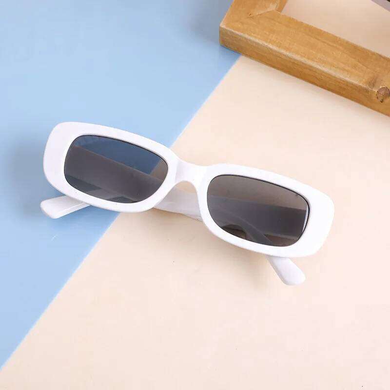 2025 New Cute Children's Boys' And Girls' Baby Concave Shape UV Resistant Sun Vacation Sunglasses 2-8 Years Old H260130