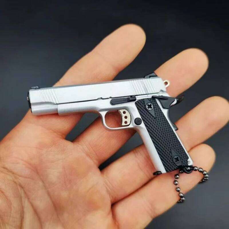 Upgraded 1:3 Metal Gun Model Keychain Mini 1911 Design Military Weapon Pendant Collectible for Accessories Z260130