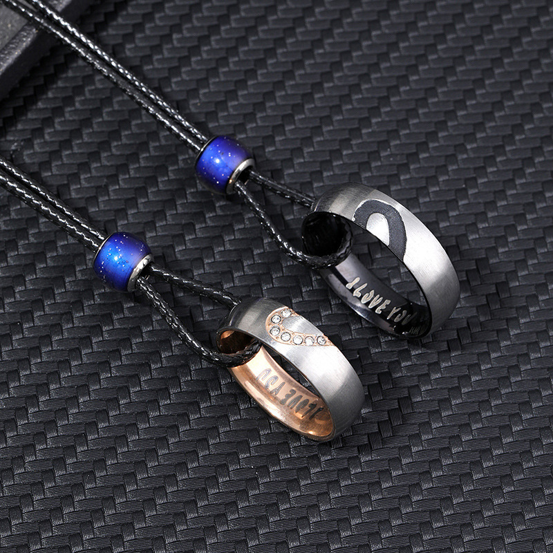 Exclusive Creative New Color-Changing Round Bead Half Peach Heart Black Rose Gold Inlaid Diamond Couple Rings Necklace