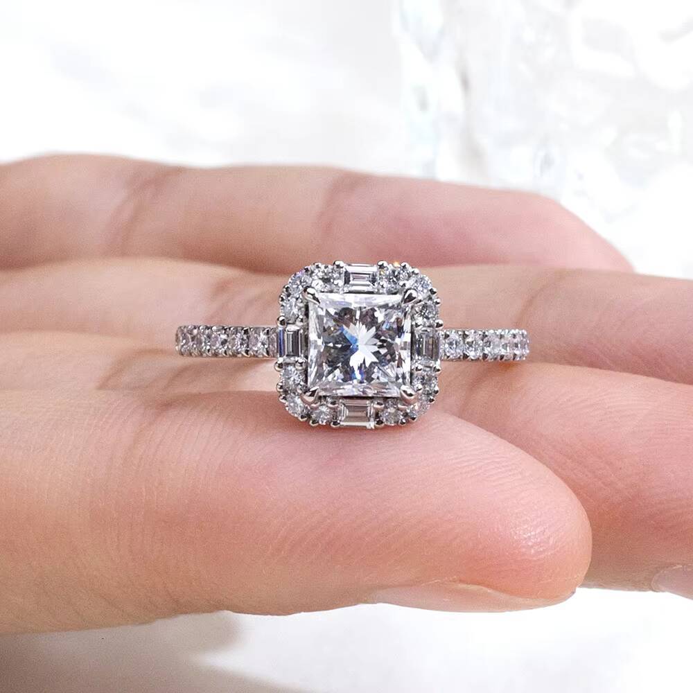 MSR-1996 PT950 Engagement Ring 104CT Princess Shape Lab Grown Diamond Ring