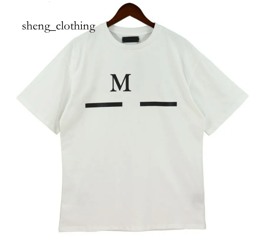 2026 AAA Designer Amirirjean Tshirts Summer Couple Letter Amirid Tshirts Casual White Black Amirishort T-Stirt Short Sleeve Round Crew Neck Cotton Amirishrit 3Fc D6