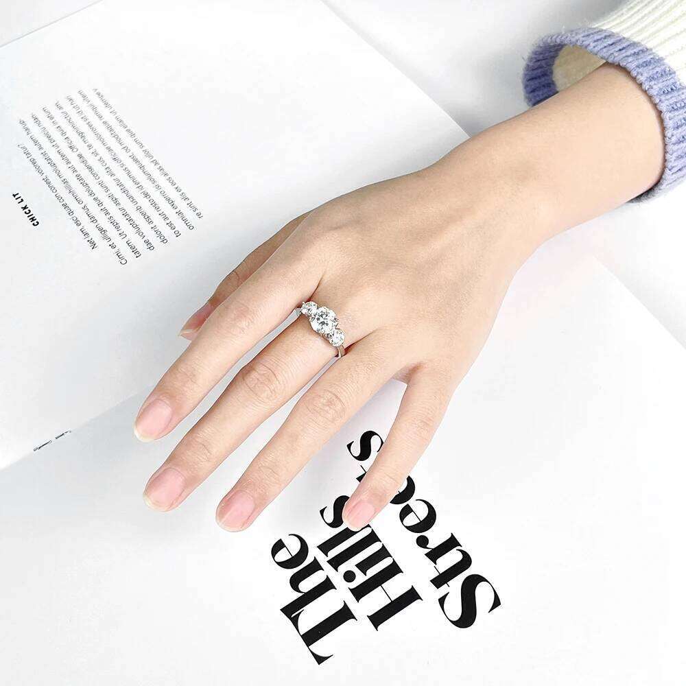 KNOBSPIN D VVS1 Moissanite Ring for Woman Engagement Wedding Jewely with GRA 925 Sterling Sliver Plated White Gold Eternity Band XJ260130