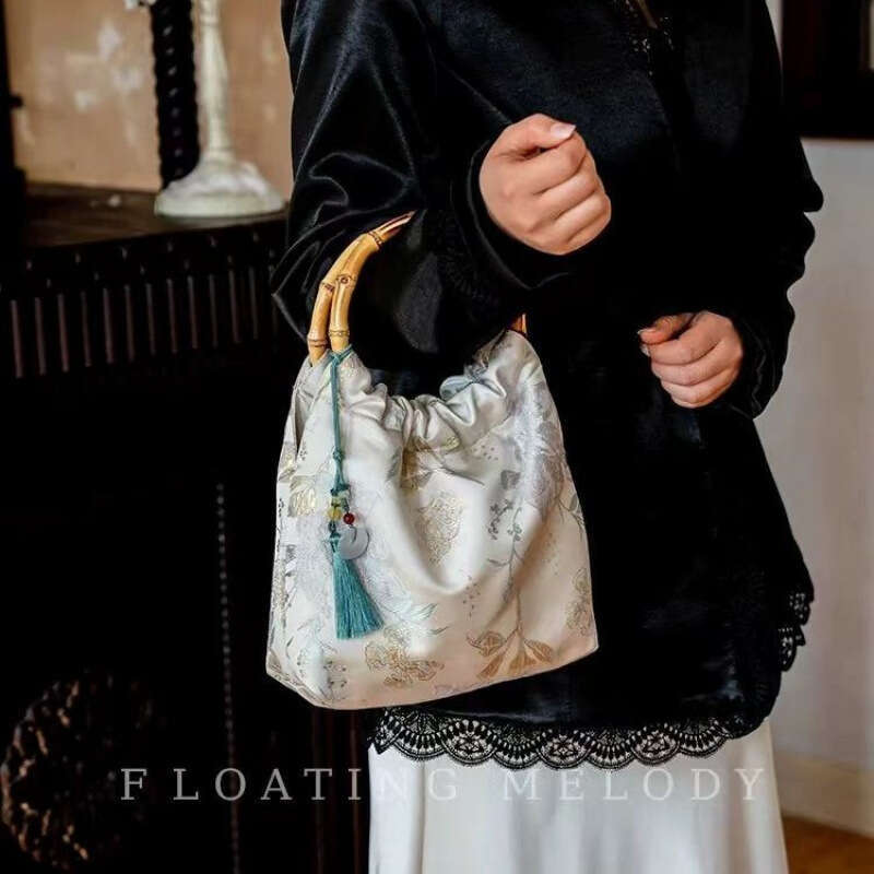 Unique And Stylish Gold Butterfly Love Flower Handheld Bamboo Knot New Chinese National Style Ftlody Floating Moon Original Matched With Cheongsam Bag