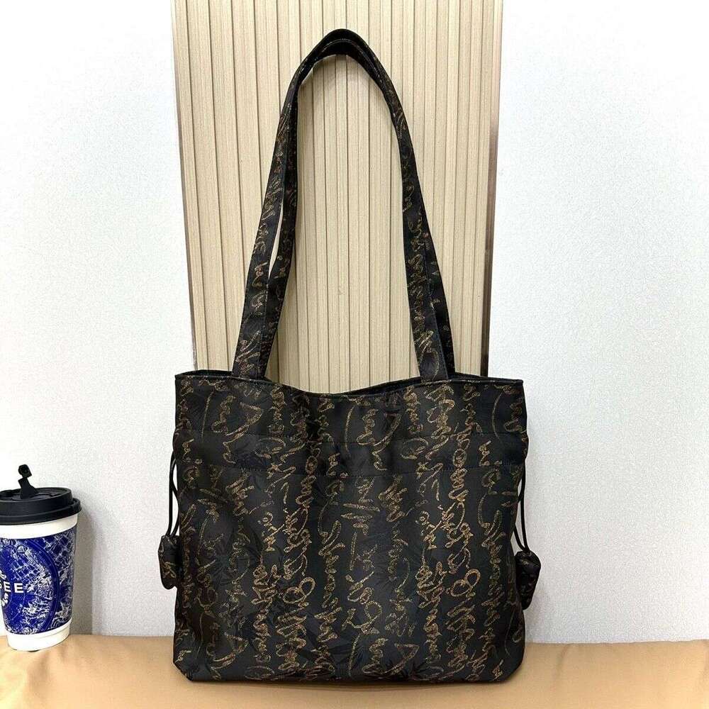 National Xiangyun Silk Single Shoulder Retro Outdoor New Chinese Style Storage Large Capacity Crossbody Bag Wholesale Evergwish