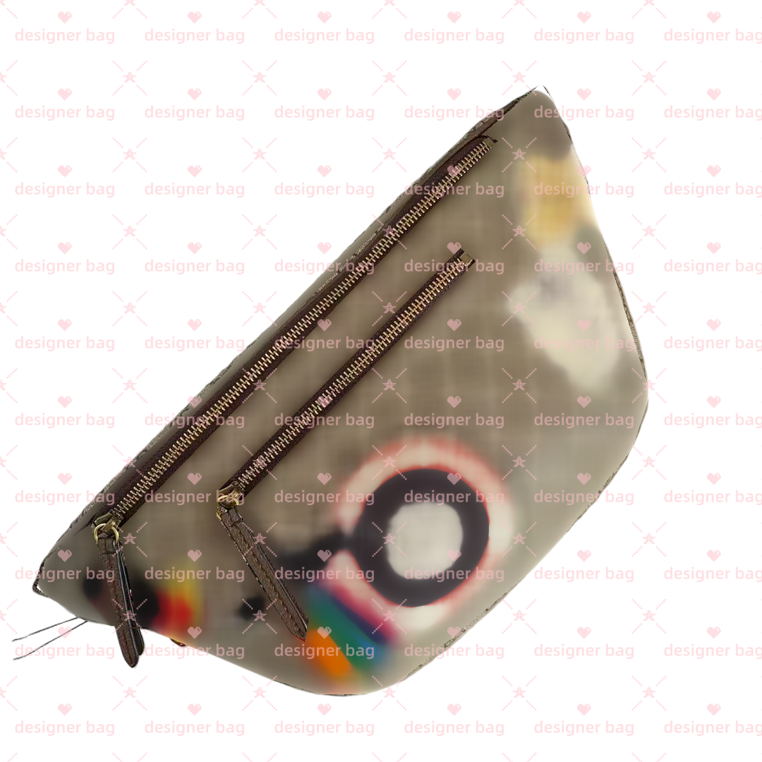 Elegant Chic Leather Cross Body Pouch - Durable & Safeguarded by Clasp Closure